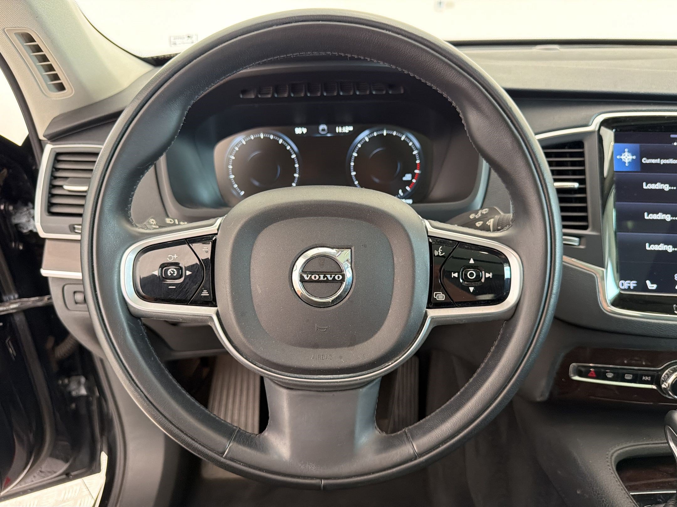 Used 2019 Volvo XC90 T6 Momentum w/ Advanced Package AWD/4WD image 11