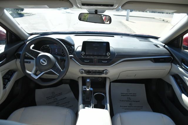 Used 2023 Nissan Altima 2.5 SV image 10