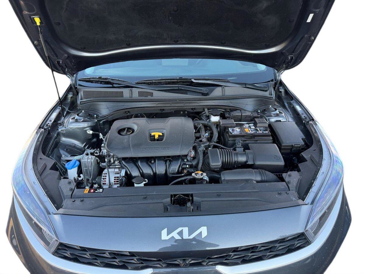 Used 2023 Kia Forte LXS FWD image 16