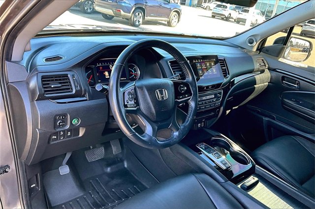 Used 2021 Honda Pilot Touring image 14
