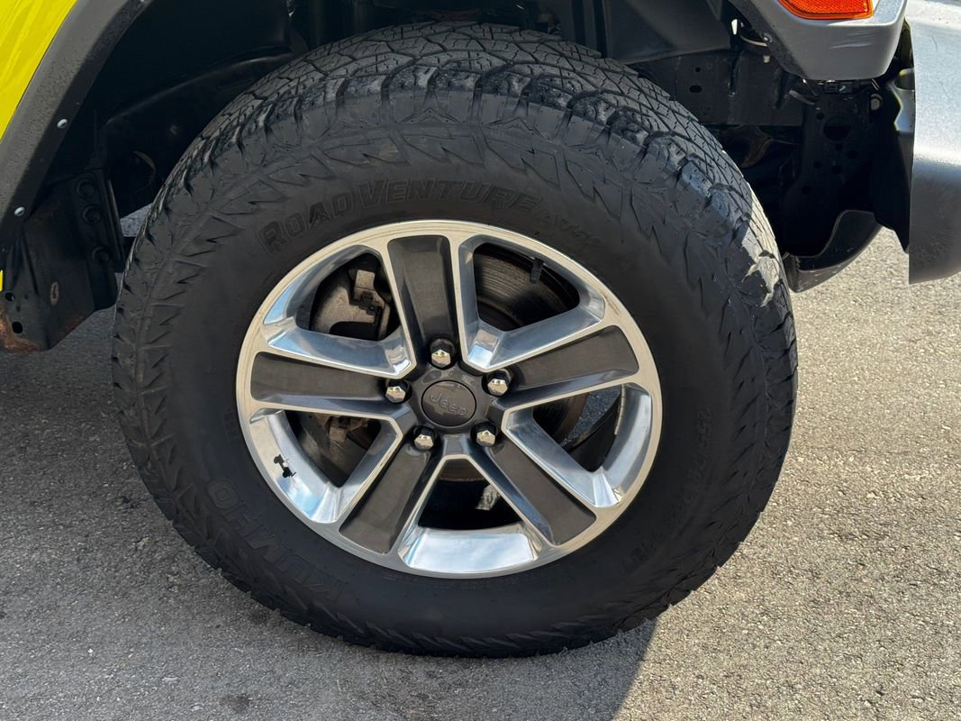 Used 2023 Jeep Wrangler Unlimited Sahara AWD/4WD image 49