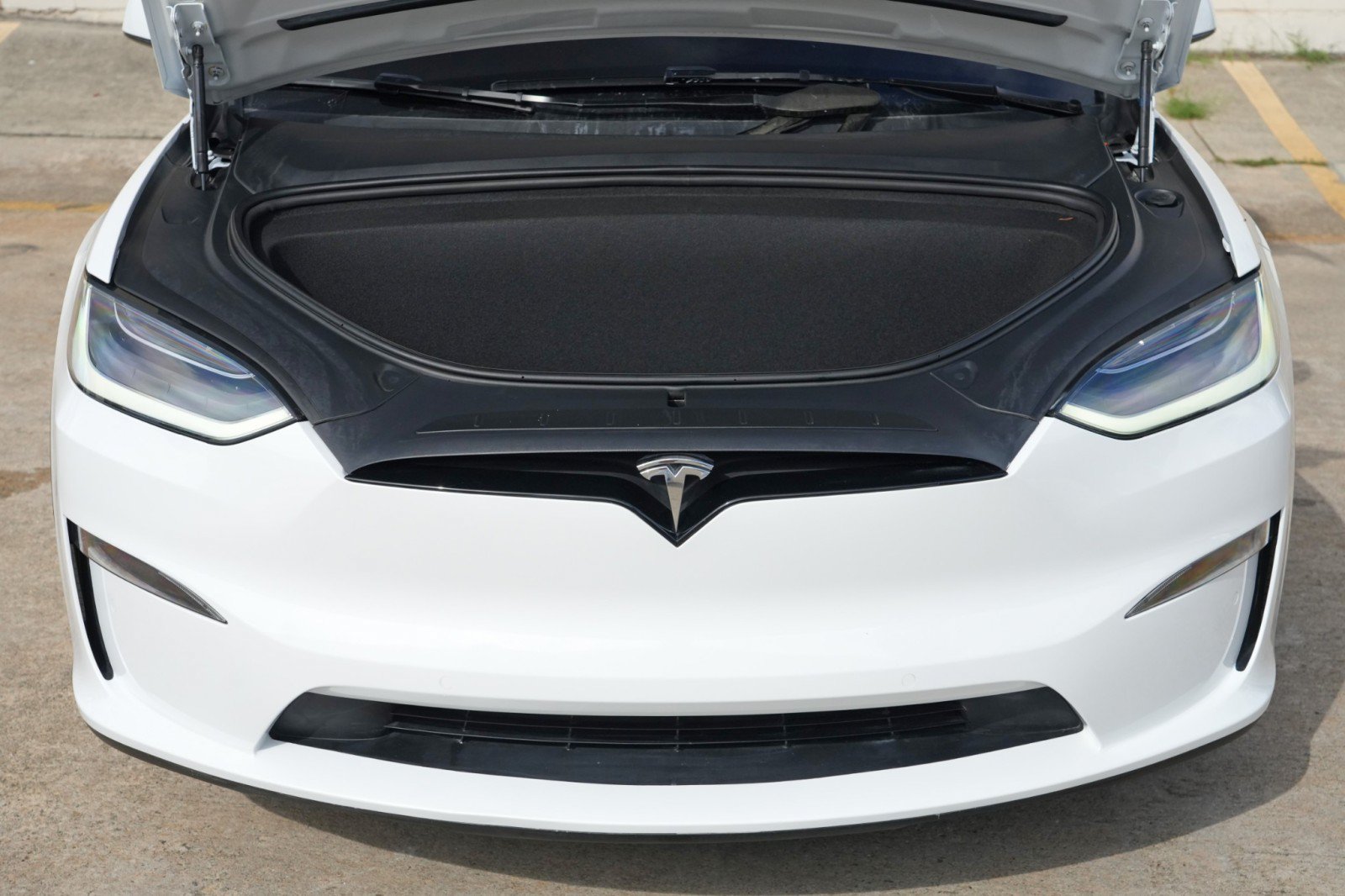 Used 2023 Tesla Model X AWD/4WD image 8