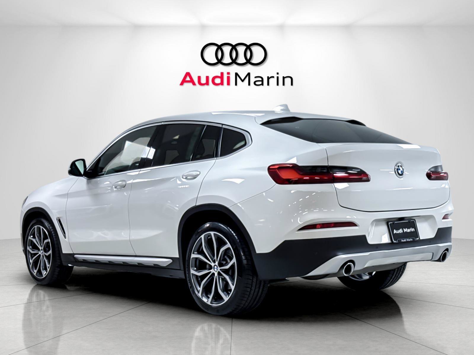 Used 2021 BMW X4 xDrive30i AWD/4WD image 3