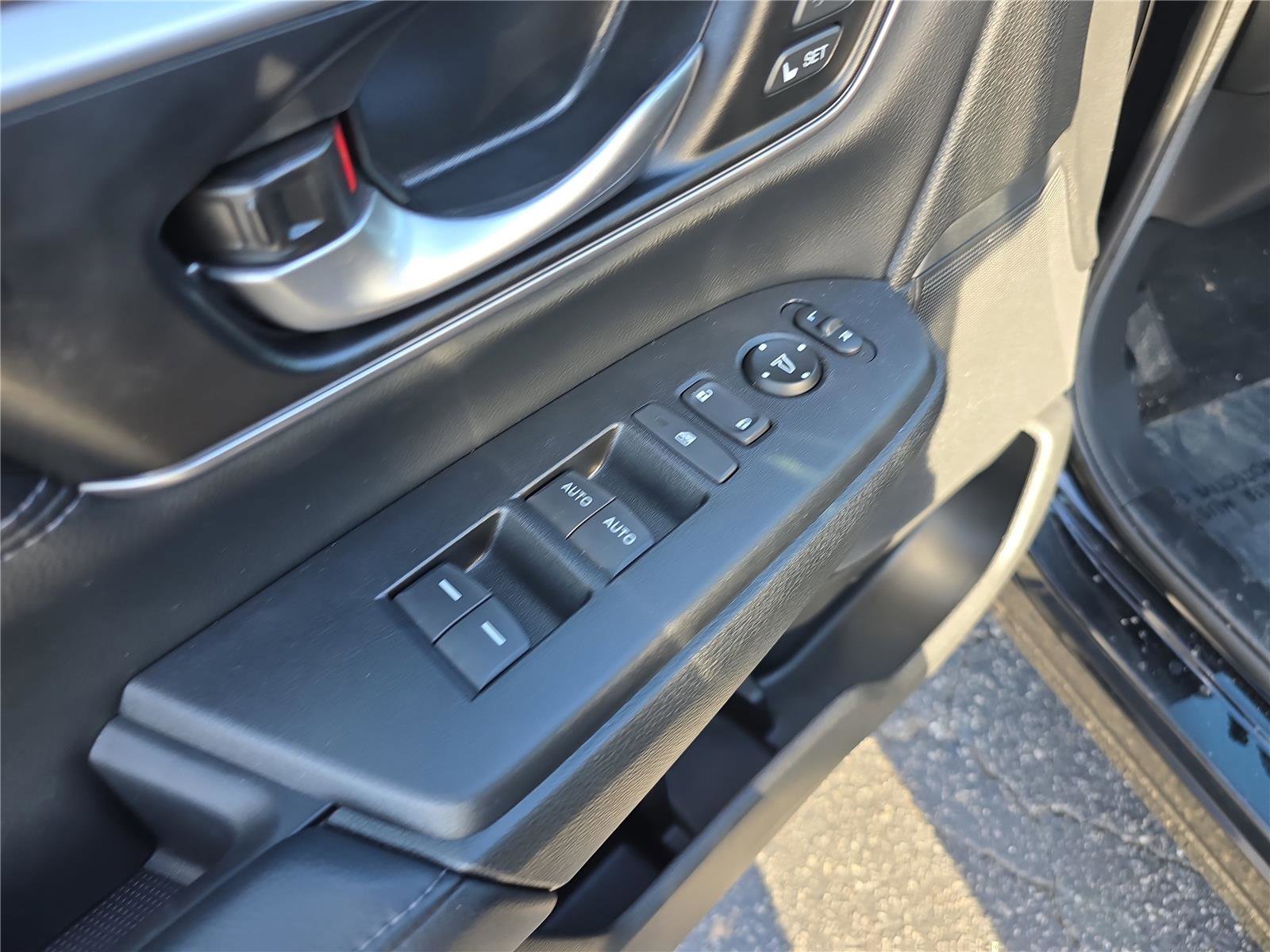 Used 2021 Honda CR-V Touring image 20