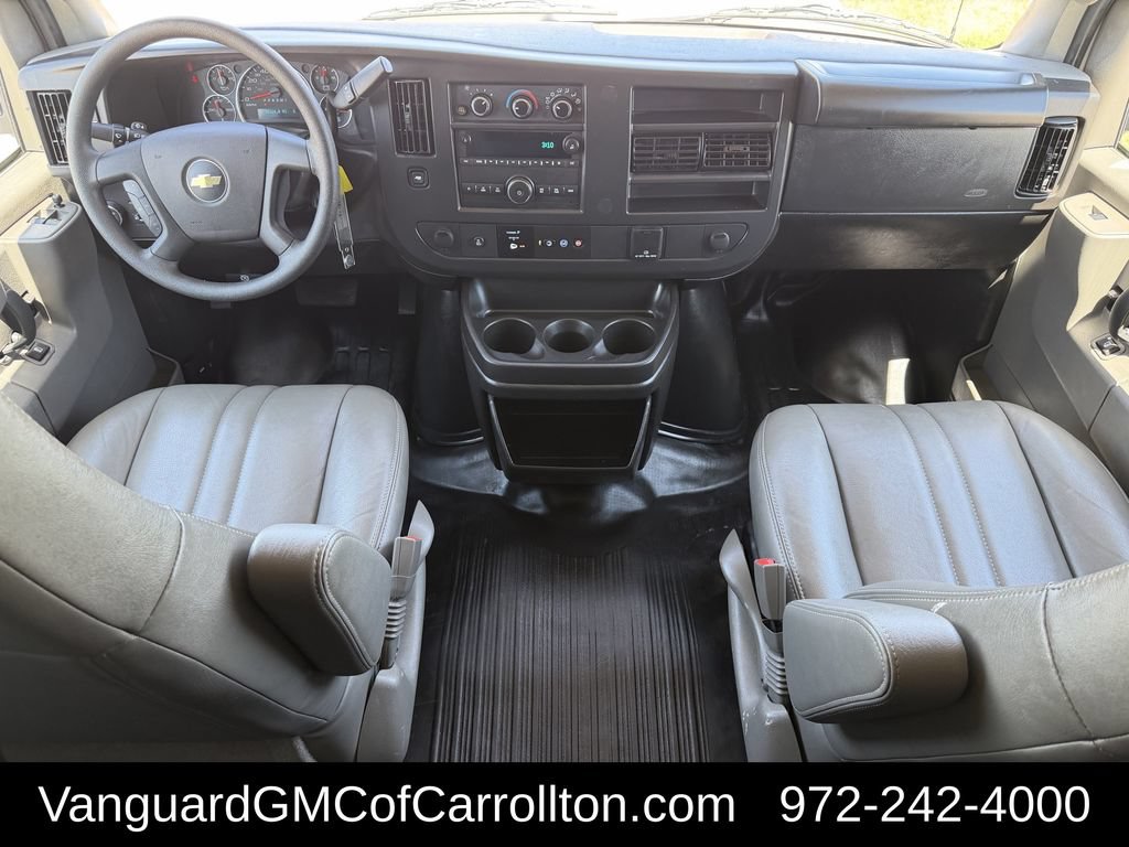Used 2025 Chevrolet Express 3500 Extended w/ Driver Convenience Package RWD image 11
