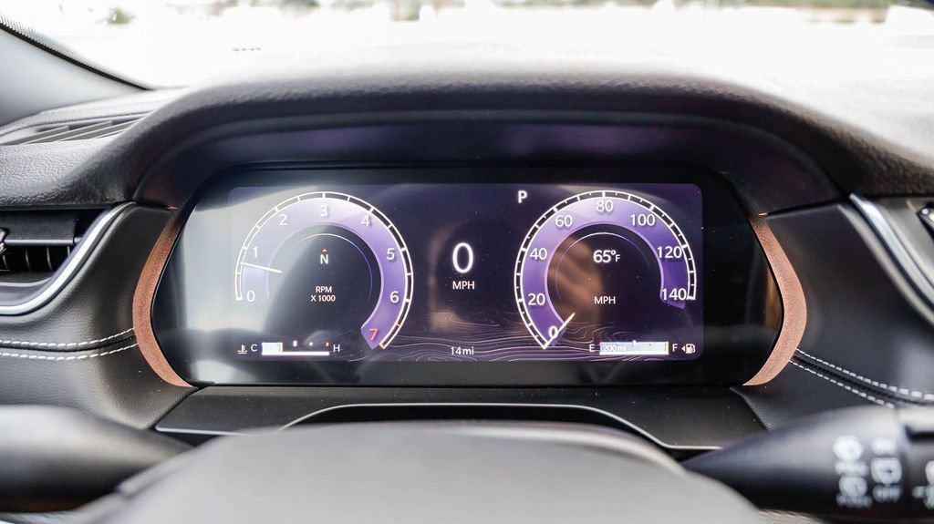 New 2025 Jeep Grand Cherokee L Altitude image 25