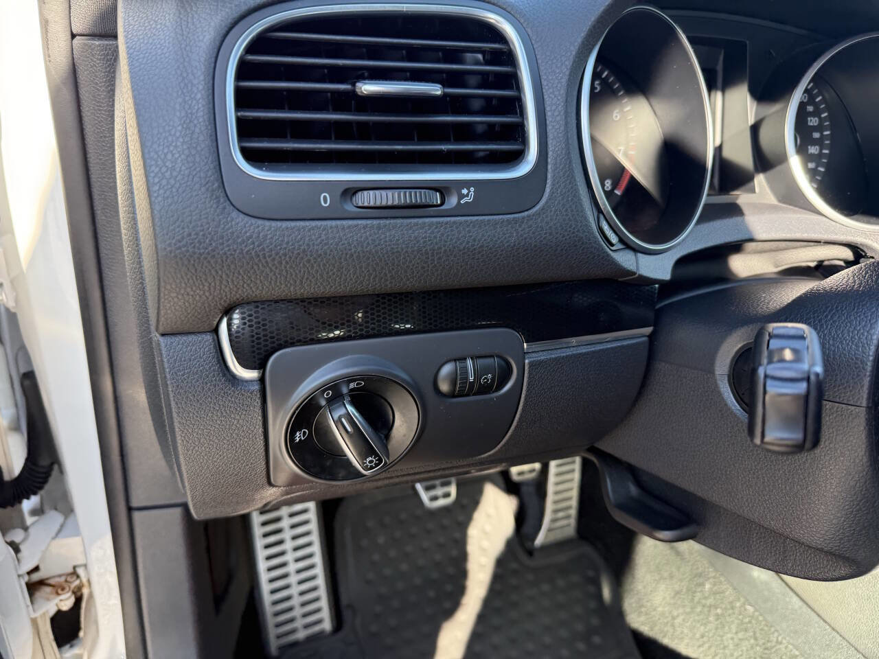 Used 2014 Volkswagen GTI Driver's Edition image 20