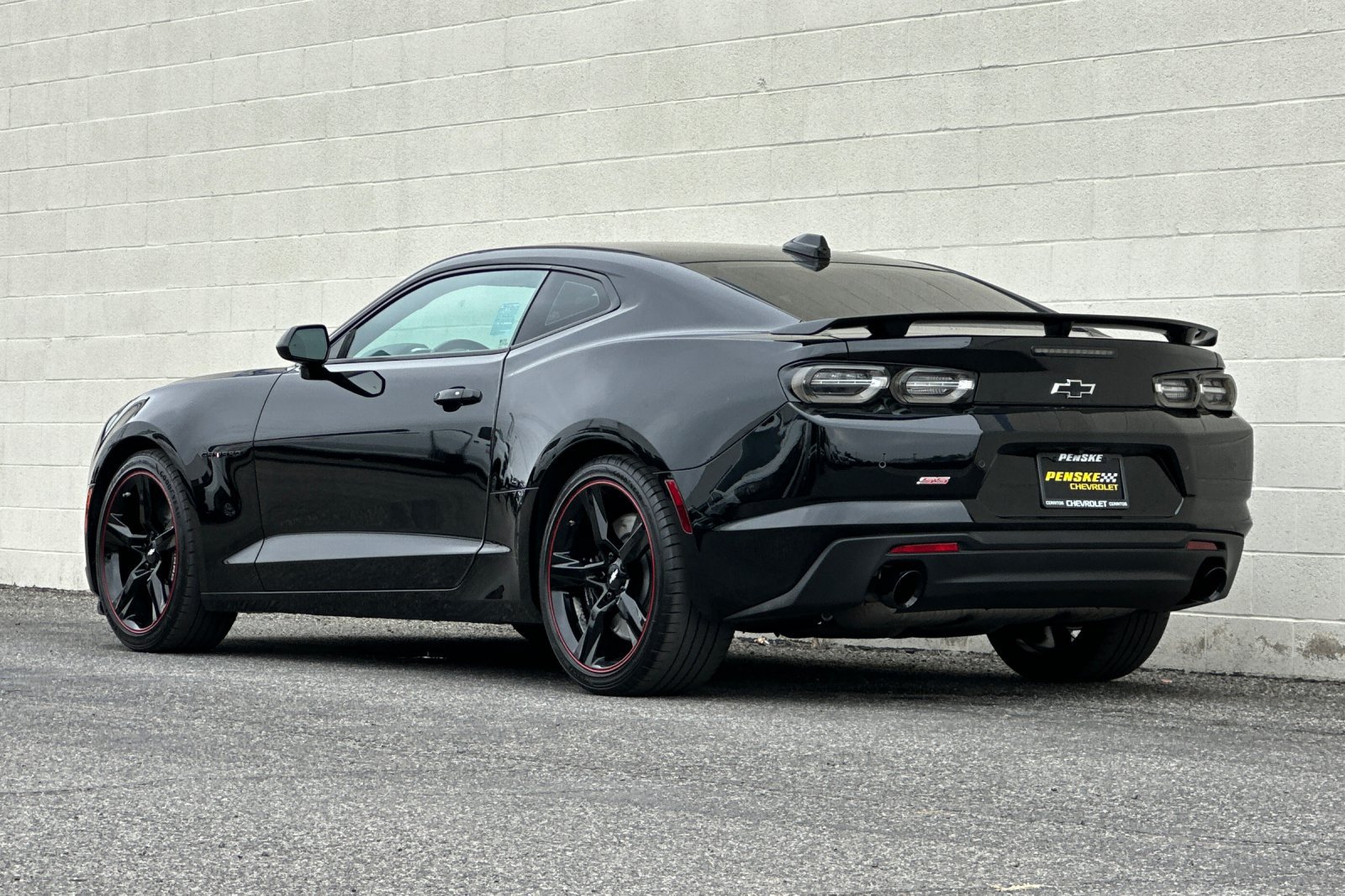 Used 2023 Chevrolet Camaro SS RWD image 6