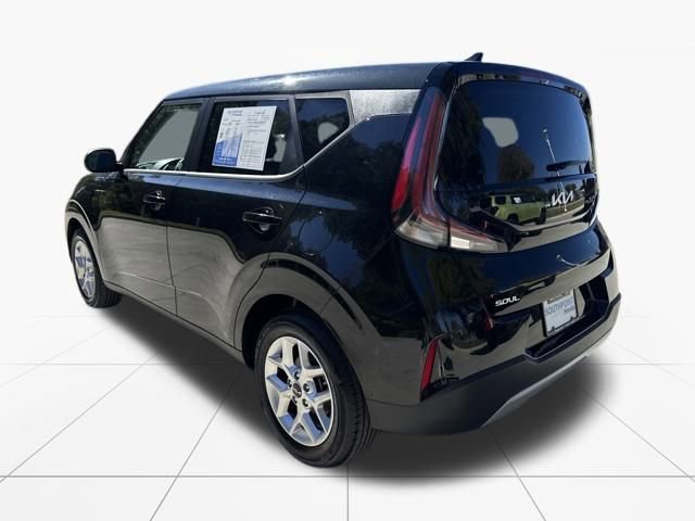 Used 2024 Kia Soul LX w/ Option Group 015 image 5