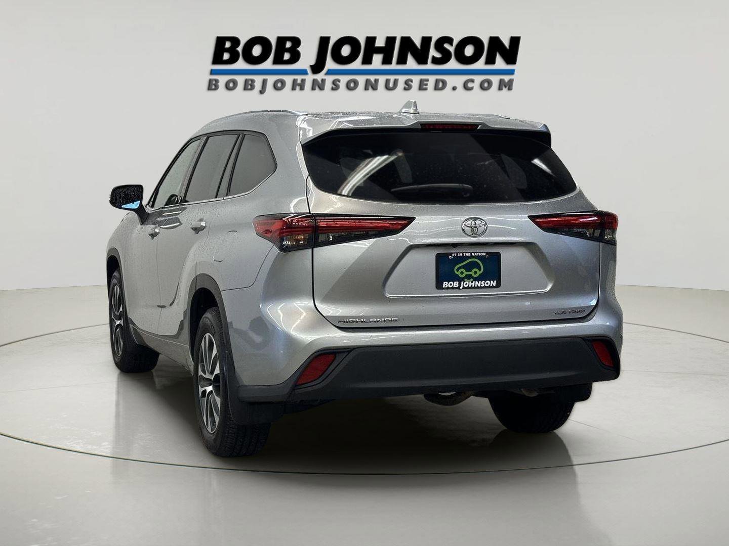 Used 2021 Toyota Highlander XLE image 9