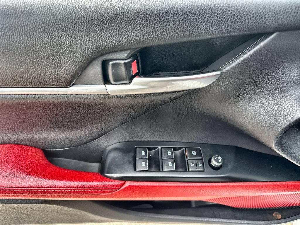 Used 2020 Toyota Camry XSE FWD image 22