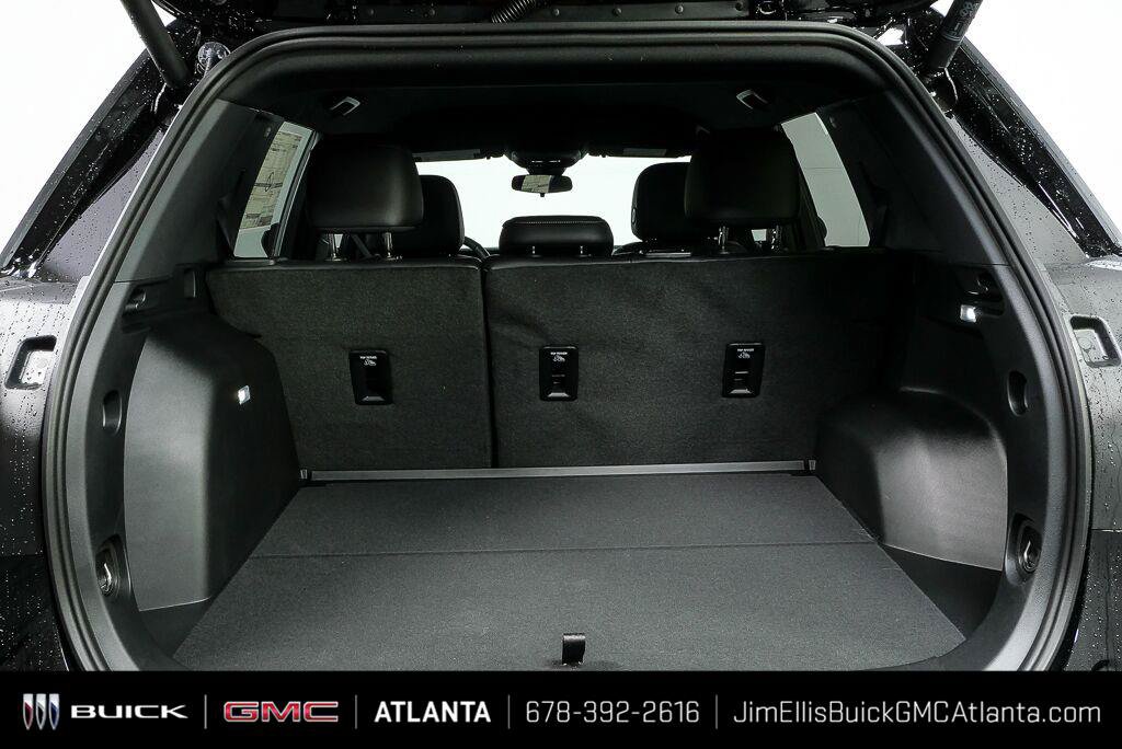 Used 2026 GMC Terrain Elevation w/ Elevation Premium Package FWD image 28