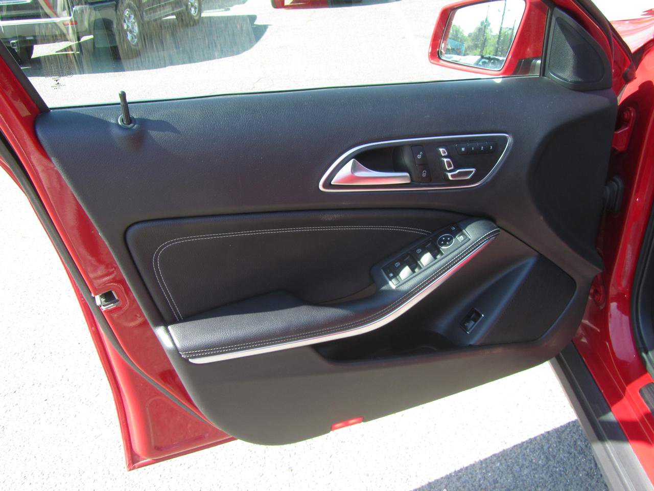 Used 2018 Mercedes-Benz GLA 250 4MATIC image 18