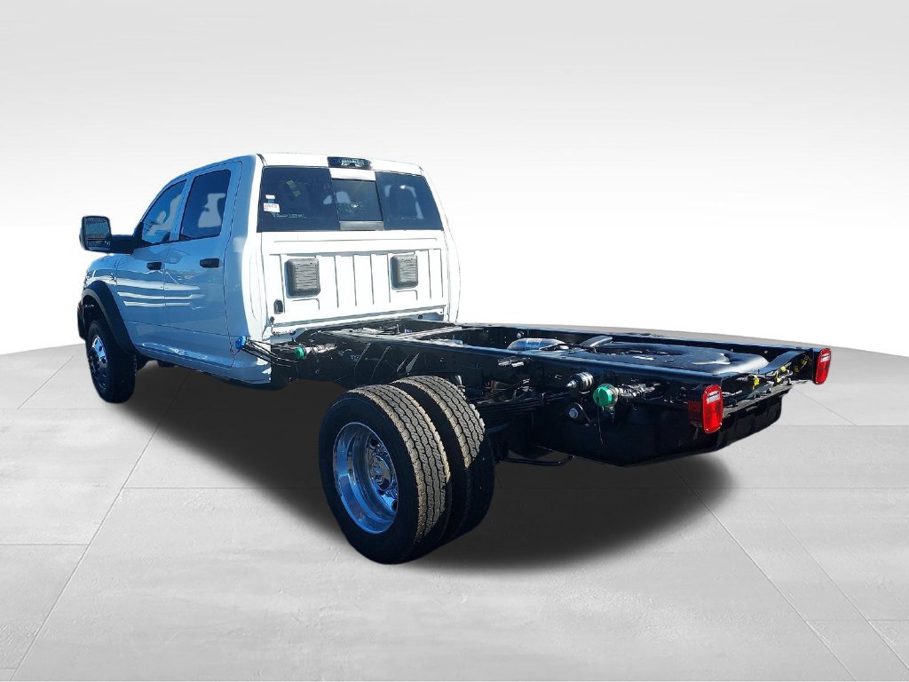 New 2027 RAM 4500 Tradesman AWD/4WD image 3