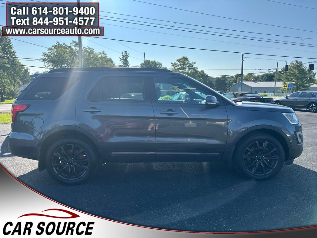 Used 2017 Ford Explorer XLT w/ Equipment Group 202A AWD/4WD image 10