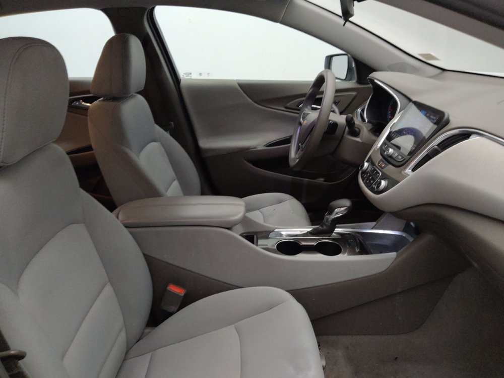 Used 2021 Chevrolet Malibu LT FWD image 21