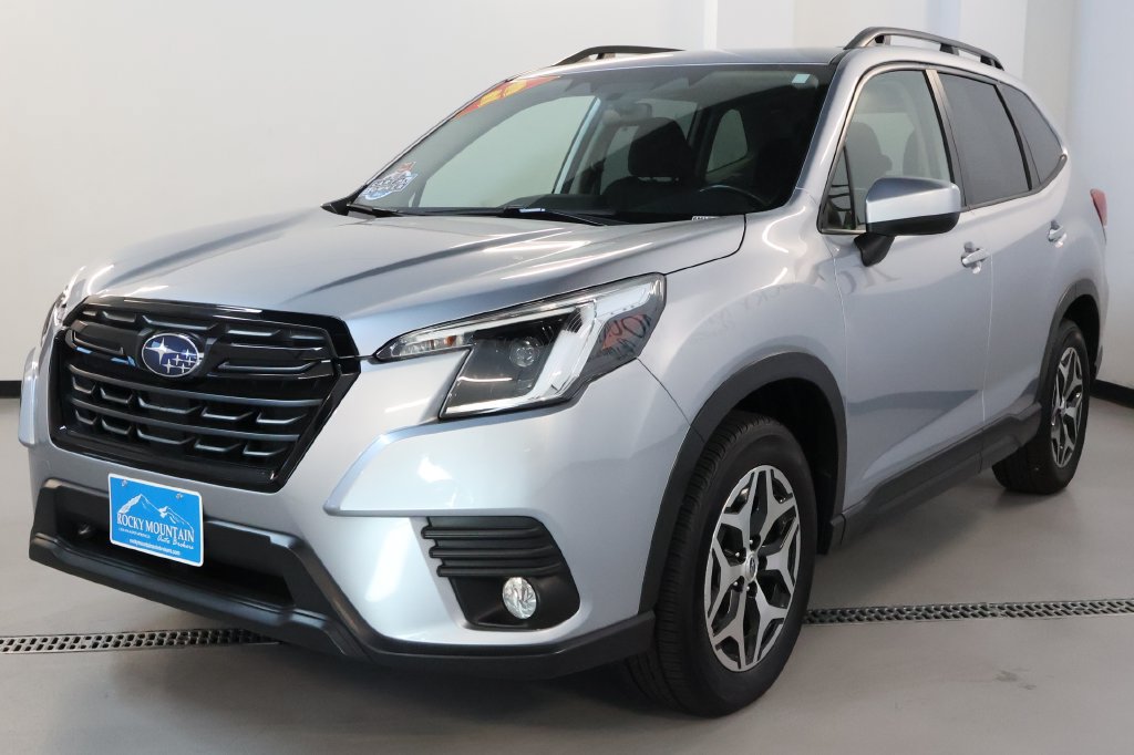 Used 2023 Subaru Forester Premium AWD/4WD image 4