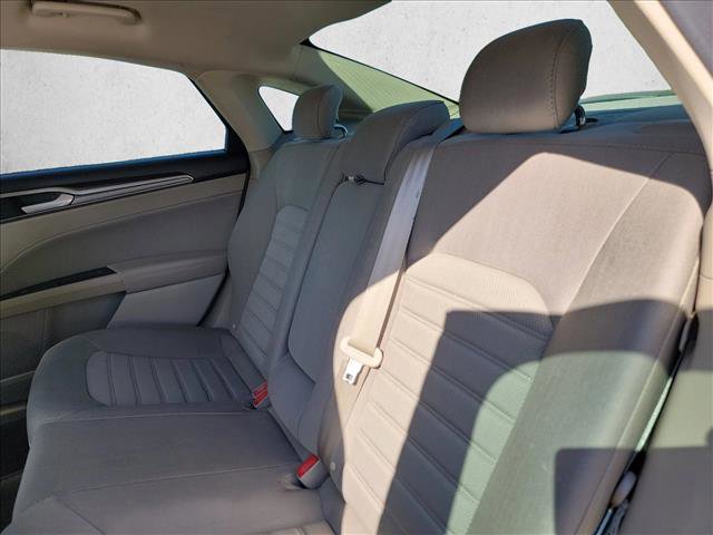 Used 2020 Ford Fusion SE image 14
