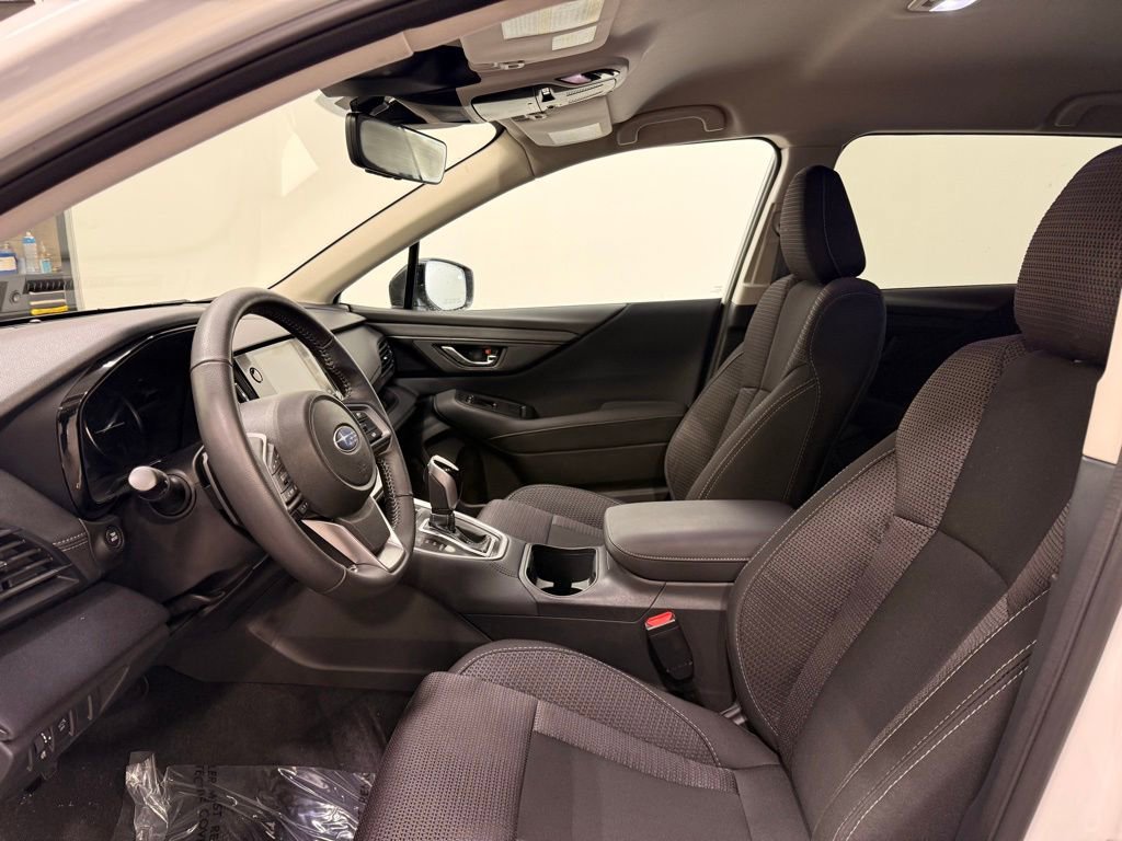 Used 2025 Subaru Outback Premium image 11