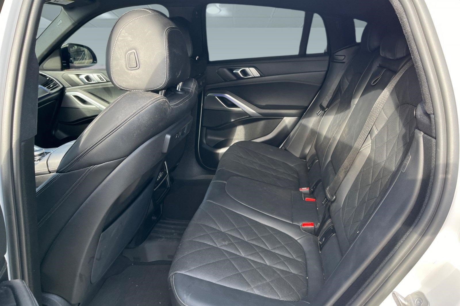 Used 2023 BMW X6 xDrive40i w/ M Sport Package AWD/4WD image 9