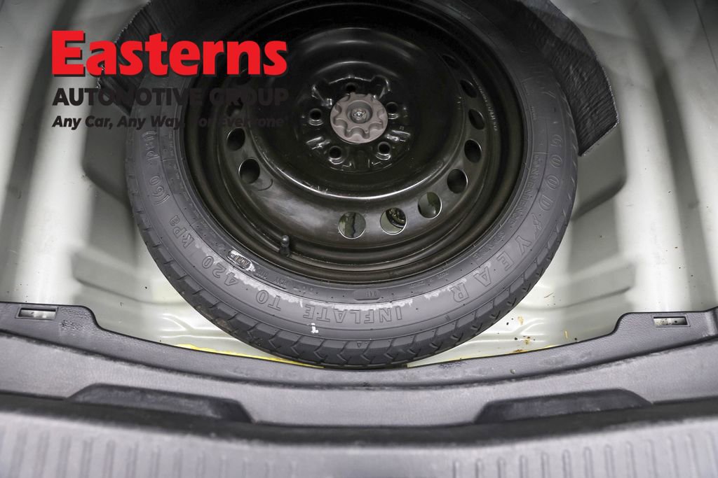 Used 2021 Toyota Avalon XSE image 23