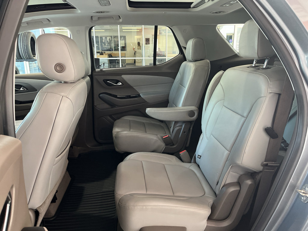 Used 2019 Chevrolet Traverse Premier w/ Driver Confidence II Package image 14