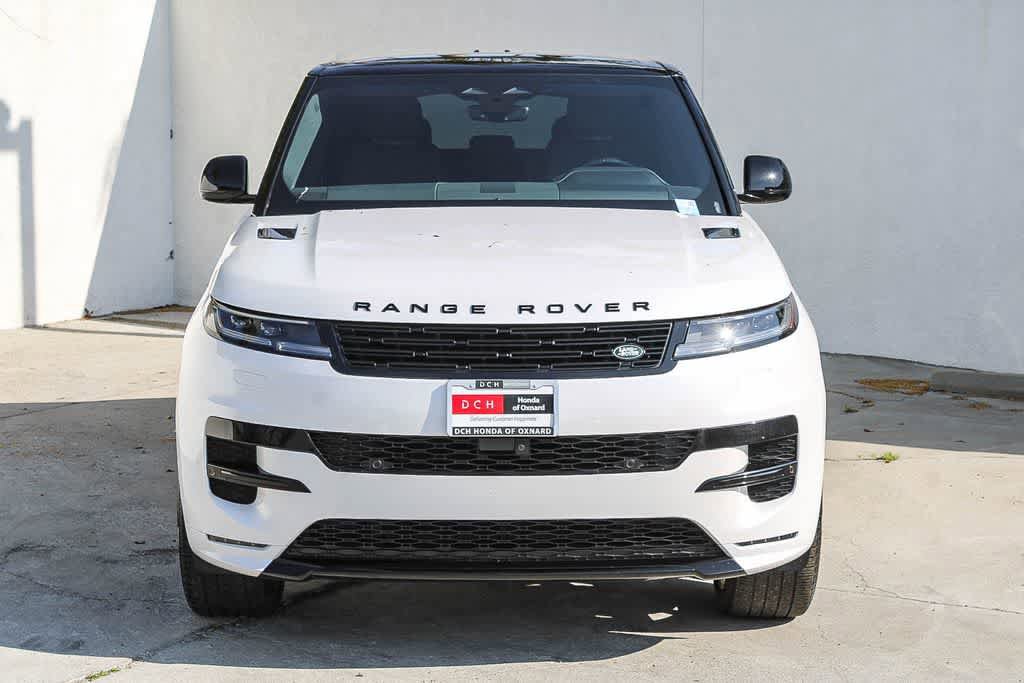 Used 2025 Land Rover Range Rover Sport Dynamic SE image 2