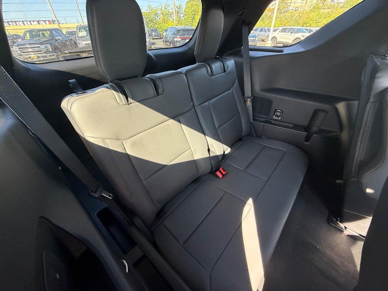 New 2027 Ford Explorer Active w/ Active Comfort Package AWD/4WD image 14