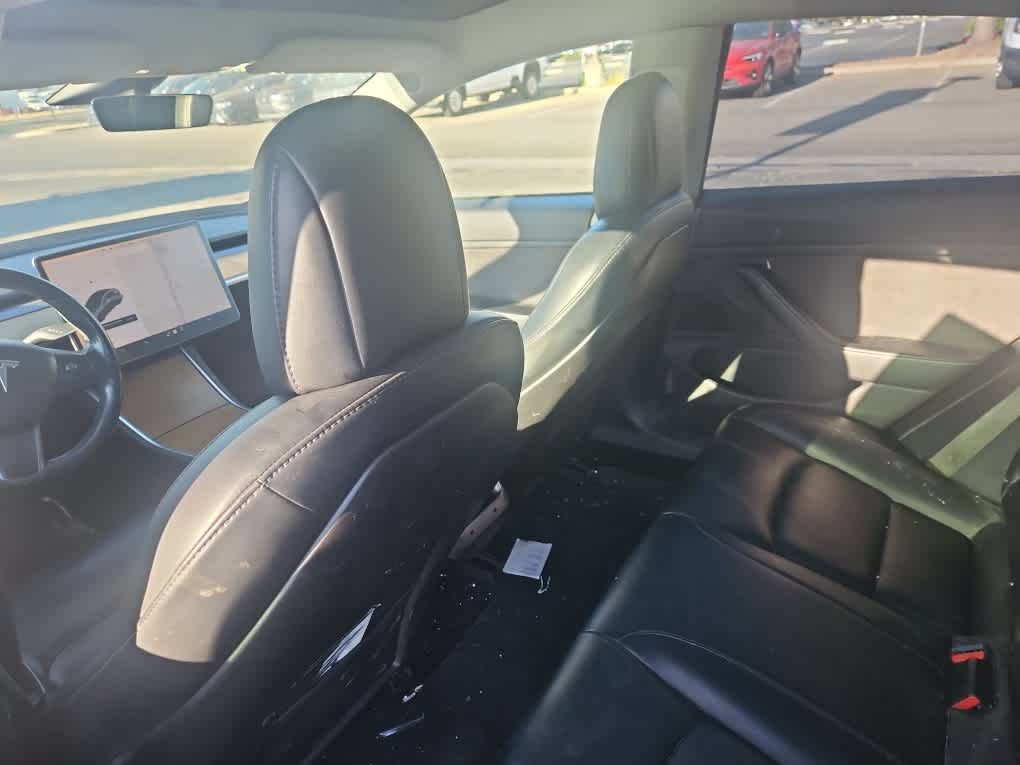 Used 2018 Tesla Model 3 RWD image 11