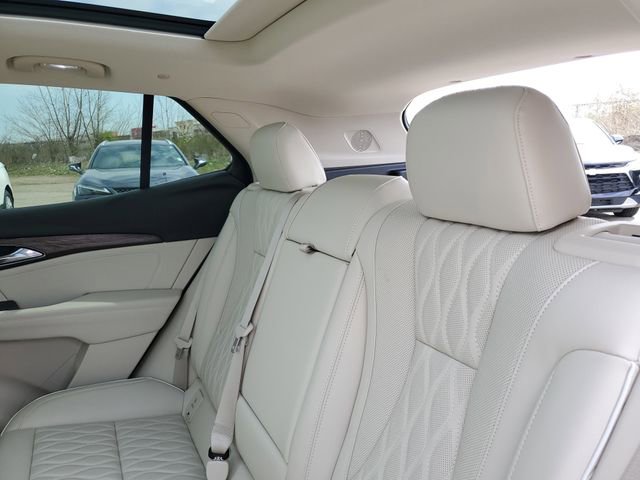 Certified 2023 Buick Envision Avenir AWD/4WD image 30