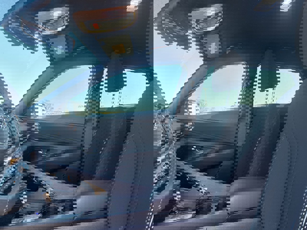 Used 2023 Hyundai Elantra SEL w/ Convenience Package image 24