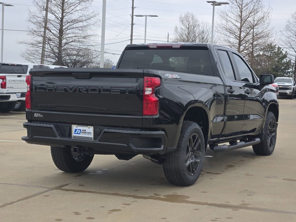New 2026 Chevrolet Silverado 1500 Custom w/ Turbomax Blackout Package AWD/4WD video 4