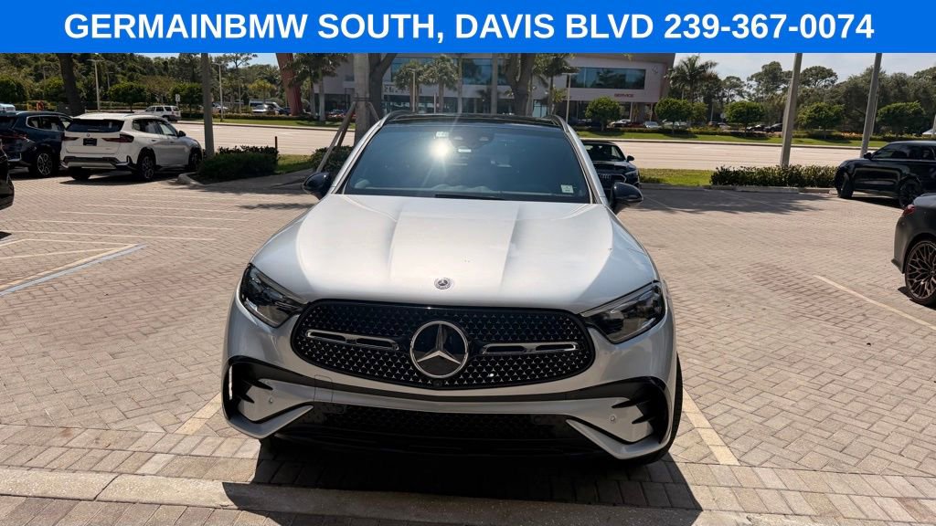 Used 2024 Mercedes-Benz GLC 300 4MATIC image 35