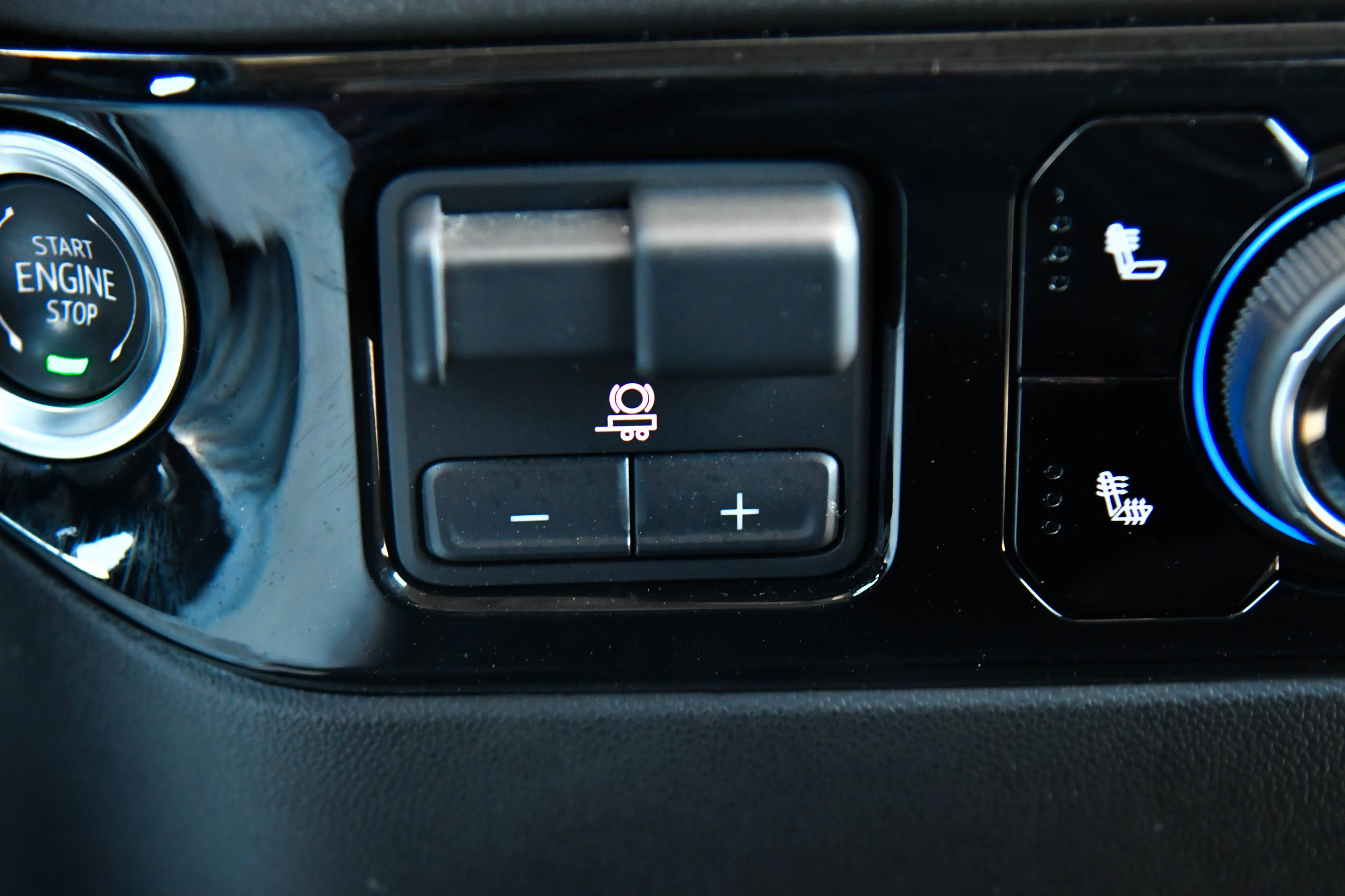 Used 2025 Chevrolet Silverado 2500 LT AWD/4WD image 29