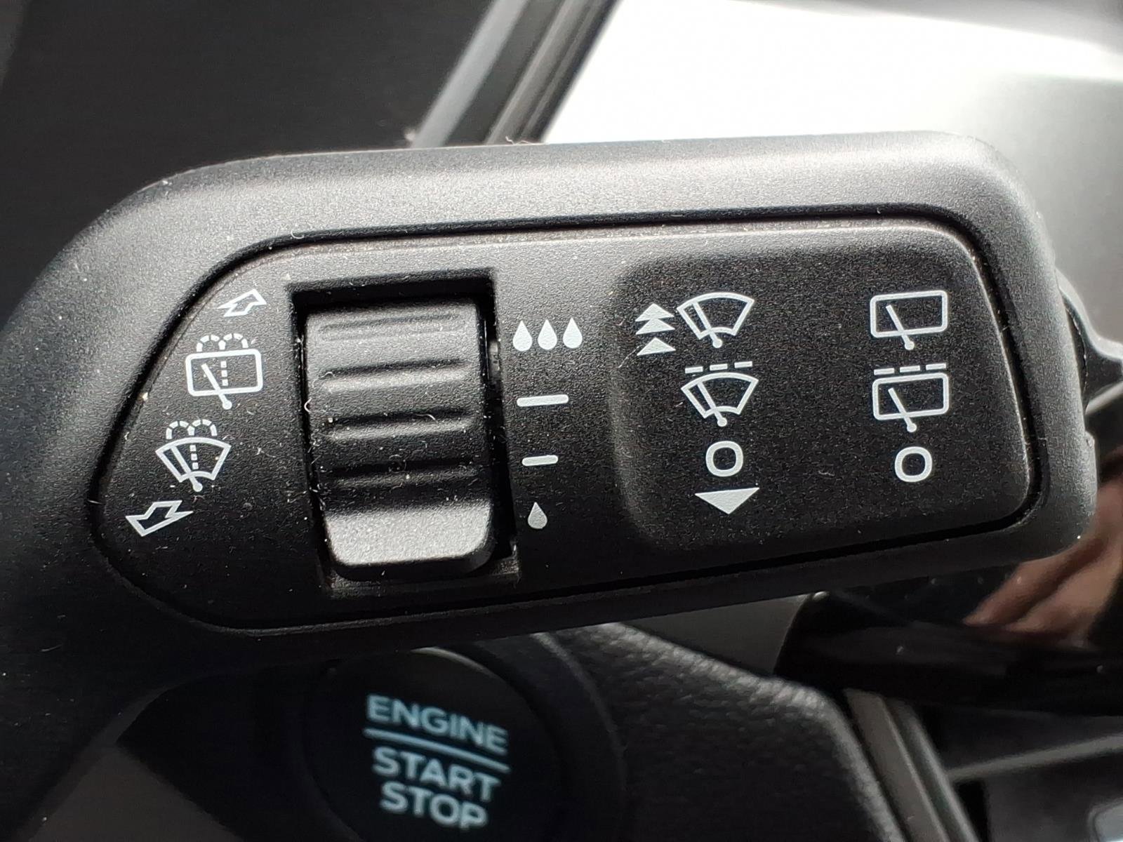 Certified 2023 Ford Escape Active AWD/4WD image 26