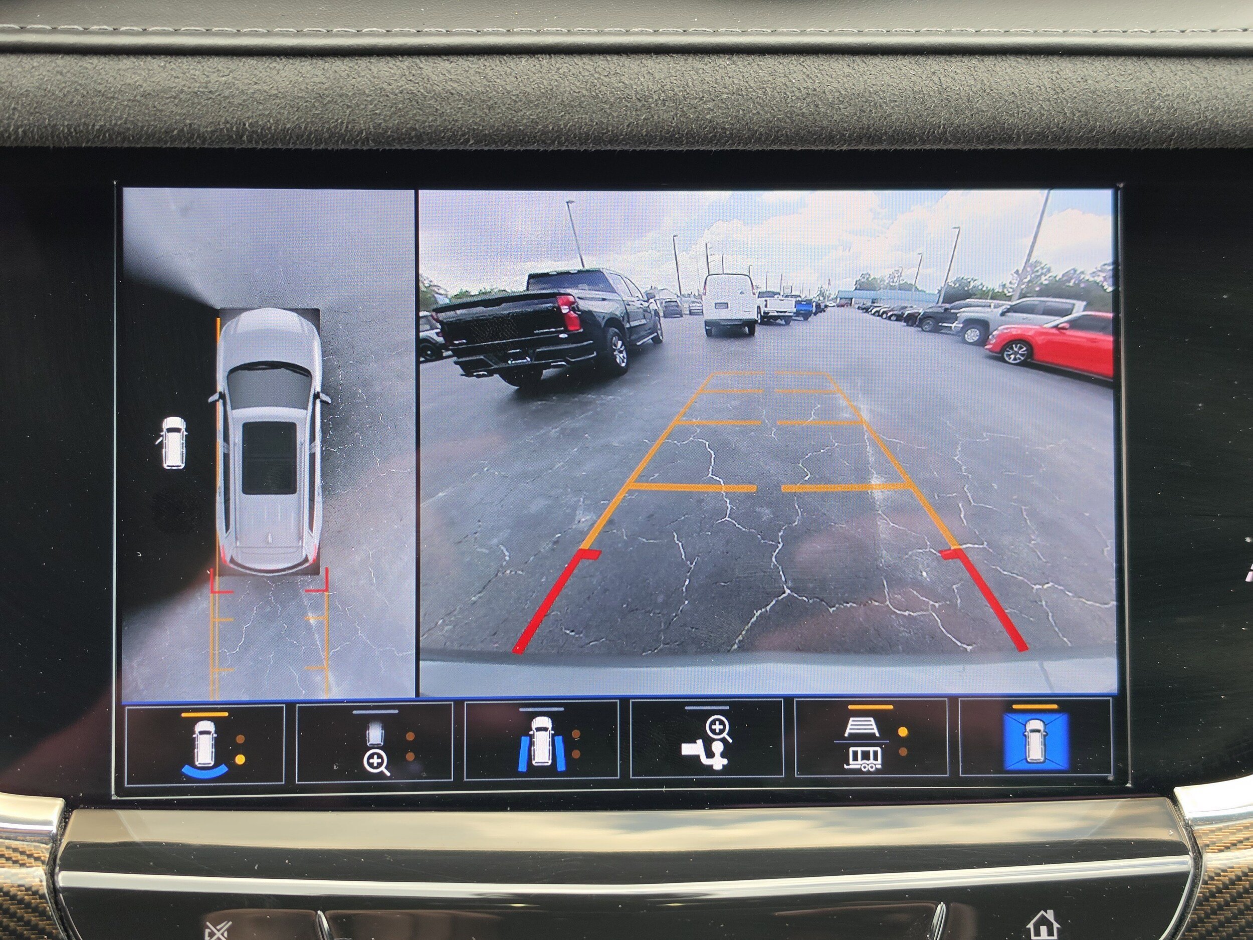 Used 2023 Cadillac XT6 Premium Luxury w/ Platinum Package AWD/4WD image 28