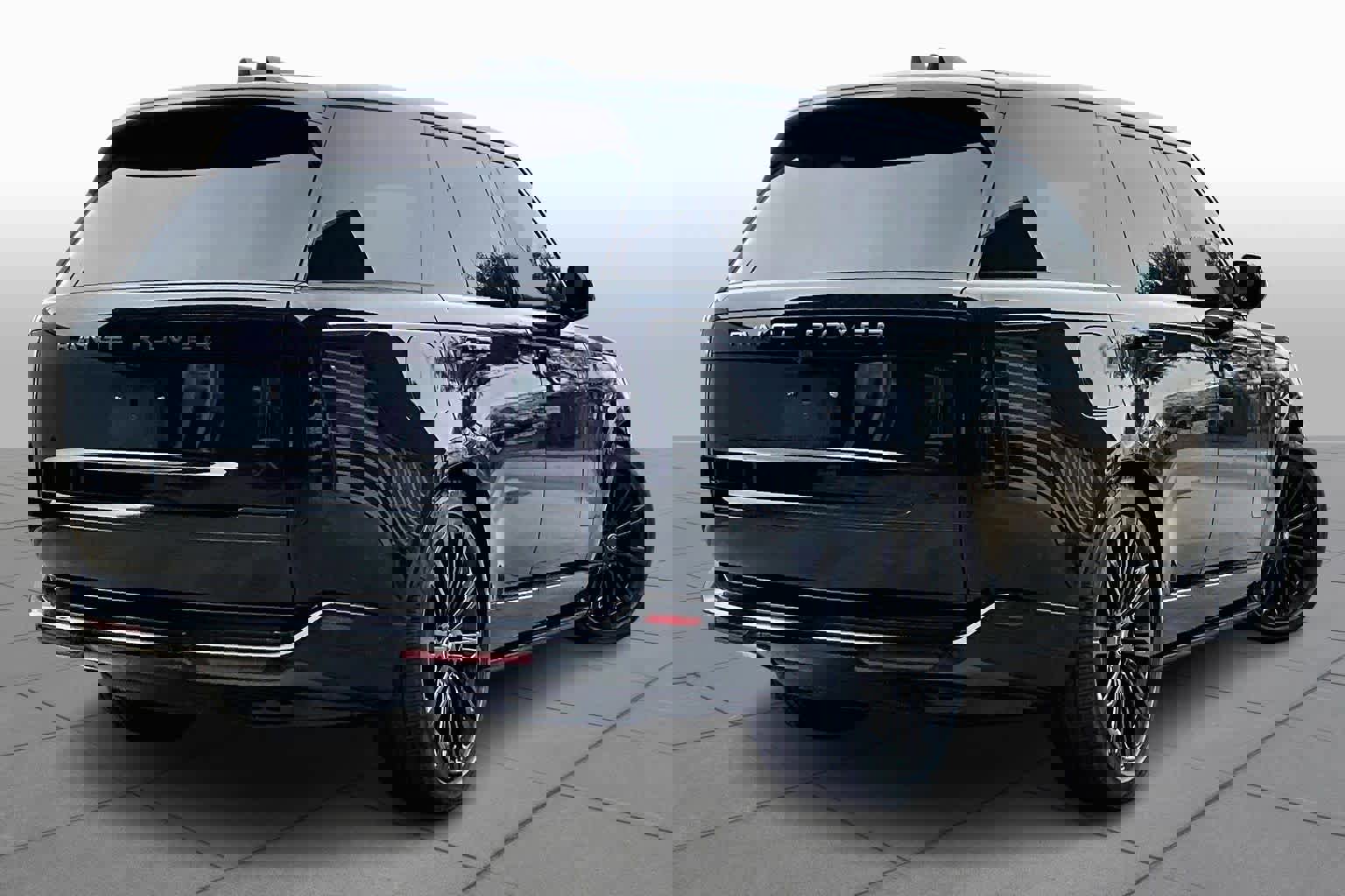 Used 2023 Land Rover Range Rover SE image 11