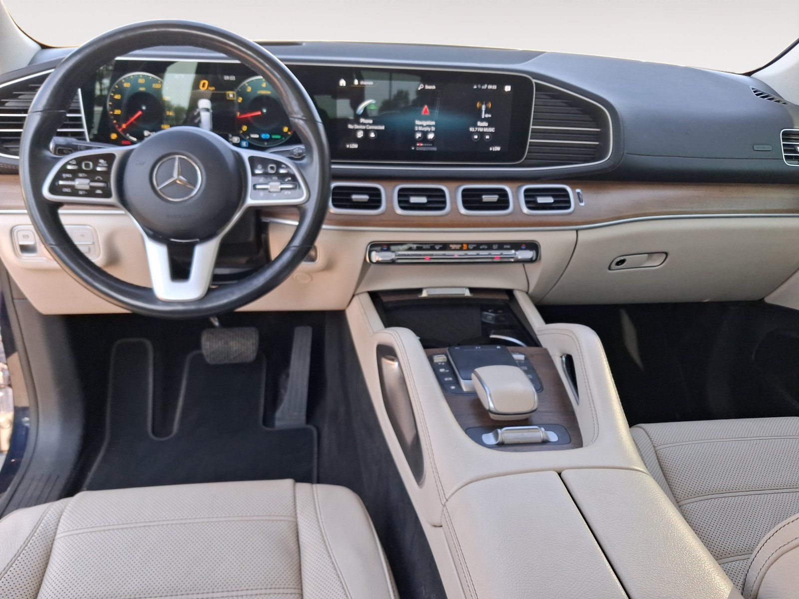 Used 2021 Mercedes-Benz GLS 450 4MATIC image 10