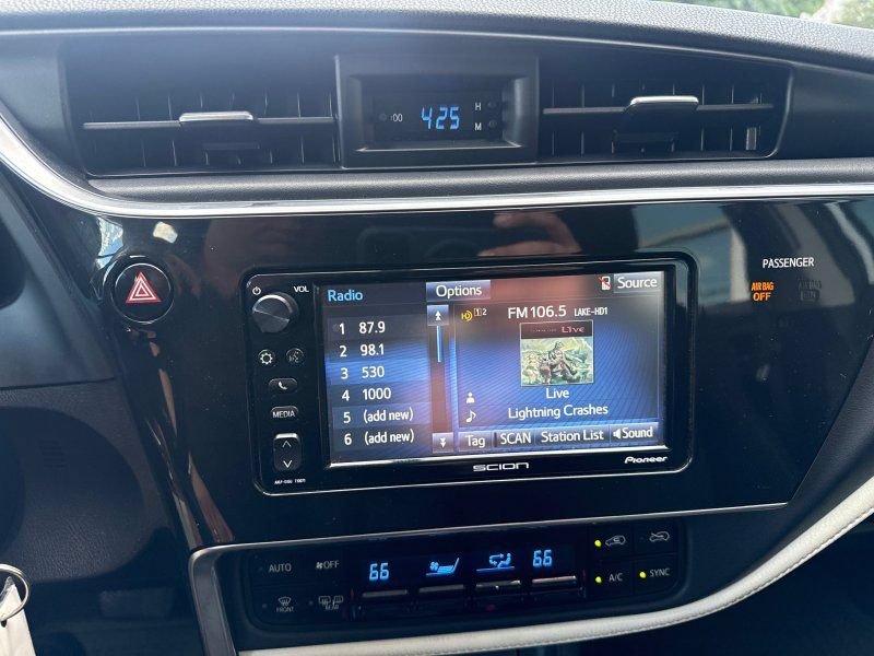 Used 2016 Scion iM FWD image 25