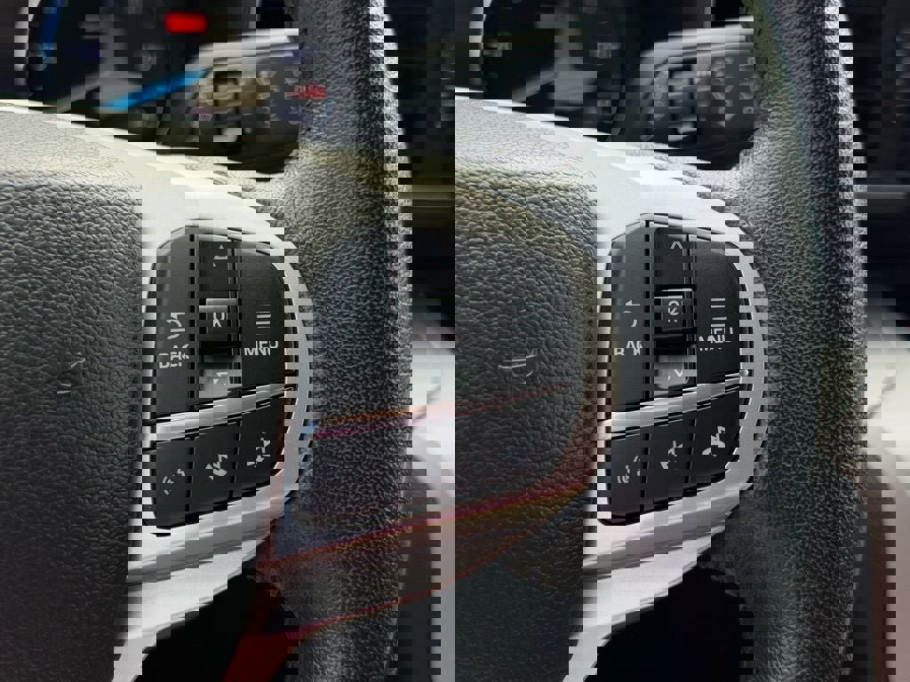 Used 2023 Ford Explorer XLT w/ Equipment Group 202A image 38