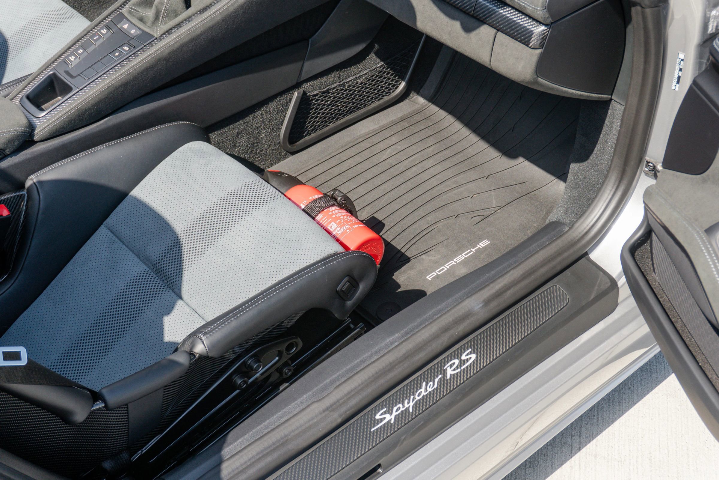 Used 2025 Porsche 718 Boxster Spyder RS RWD image 66