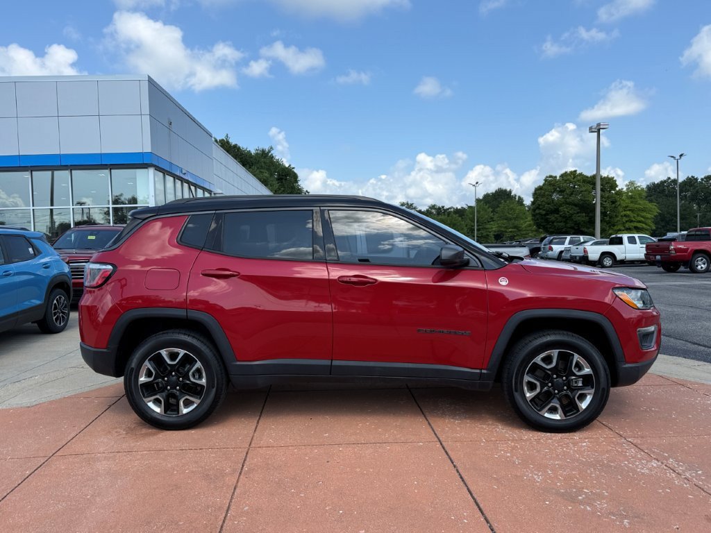 Used 2017 Jeep Compass Trailhawk w/ Leather Interior Group AWD/4WD image 7