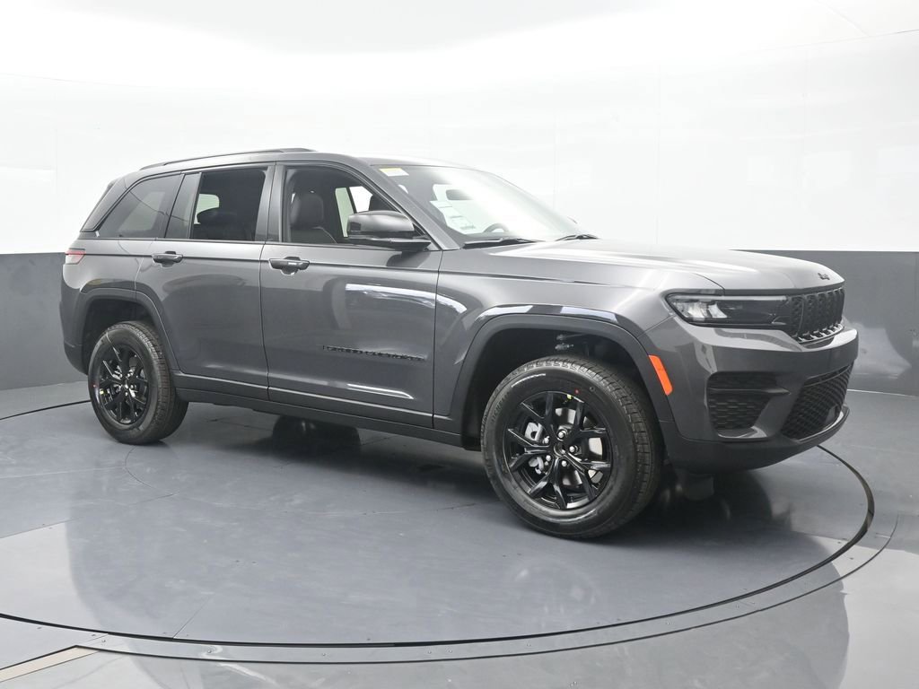 New 2025 Jeep Grand Cherokee Altitude image 8