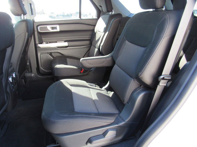 Used 2022 Ford Explorer XLT AWD/4WD image 22