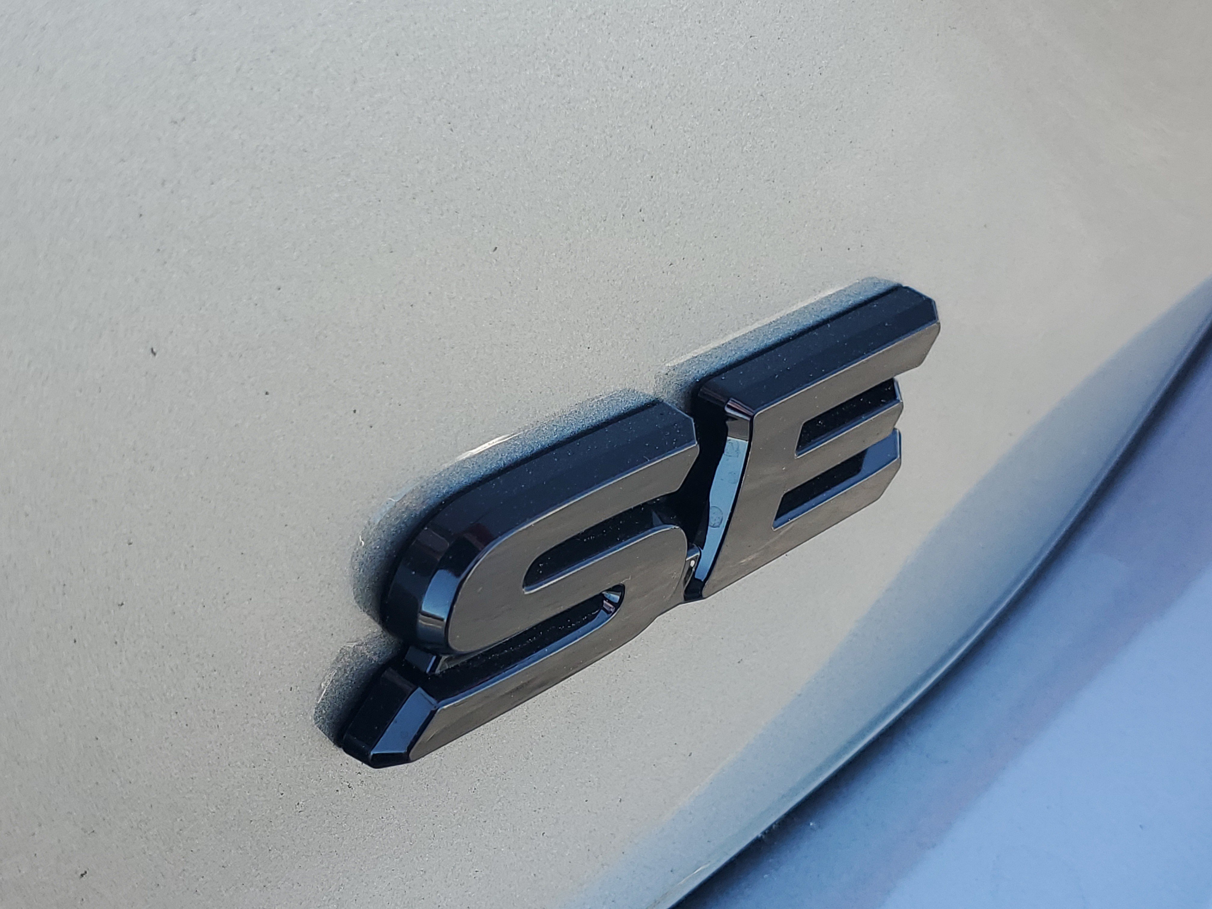 New 2027 Toyota Camry SE w/ Convenience Package FWD image 8