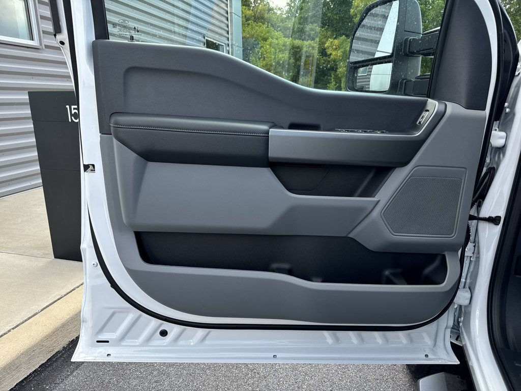 New 2026 Ford F250 XL w/ STX Appearance Package AWD/4WD image 27