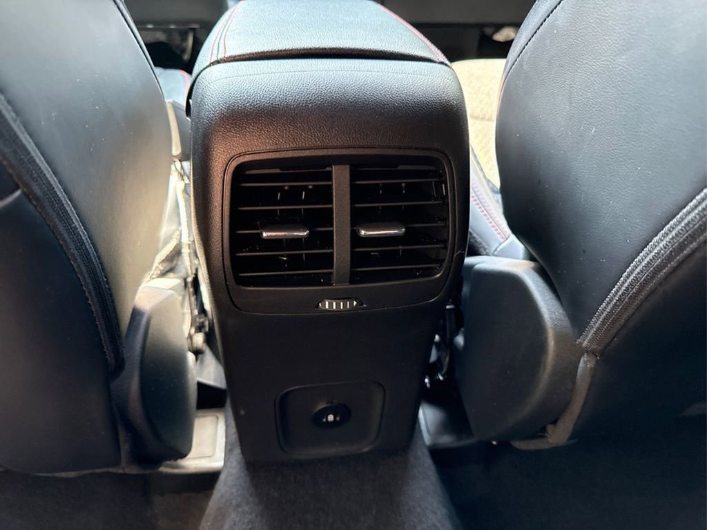 Used 2025 Ford Escape ST-Line image 31