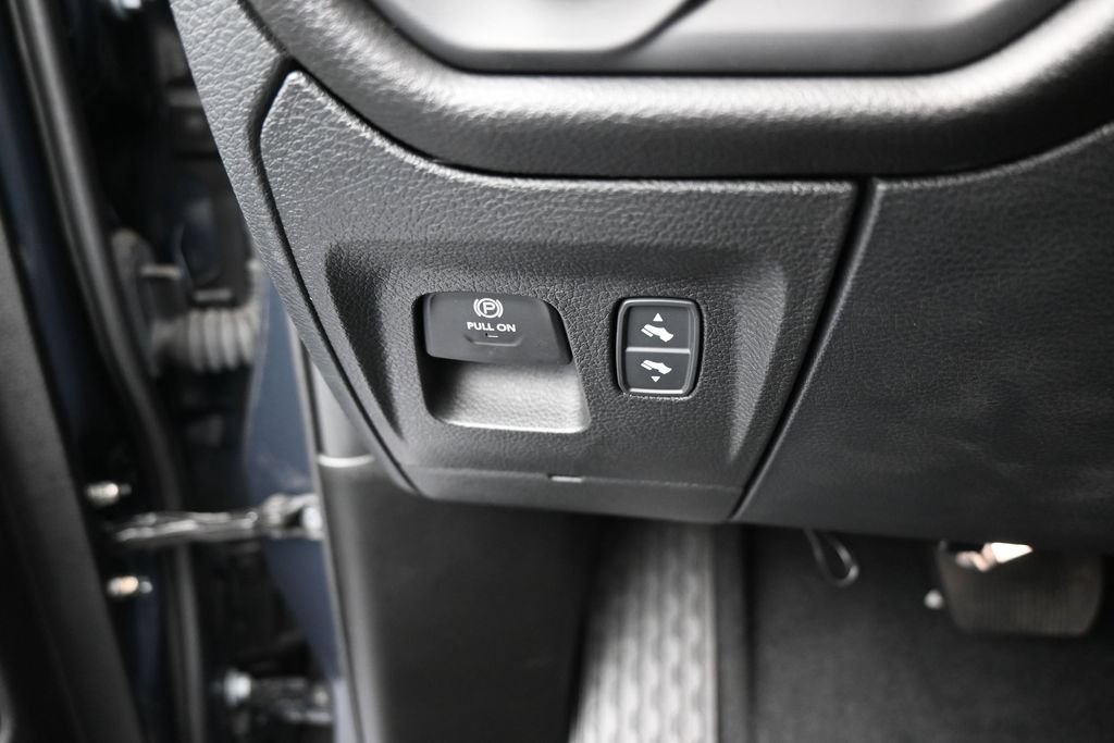 Used 2026 RAM 1500 Laramie AWD/4WD image 36