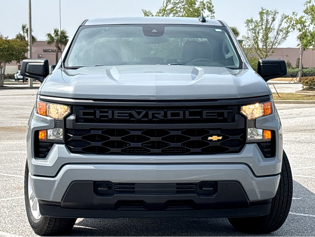 Used 2024 Chevrolet Silverado 1500 Custom RWD image 2