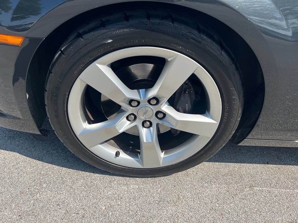 Used 2012 Chevrolet Camaro SS RWD image 13